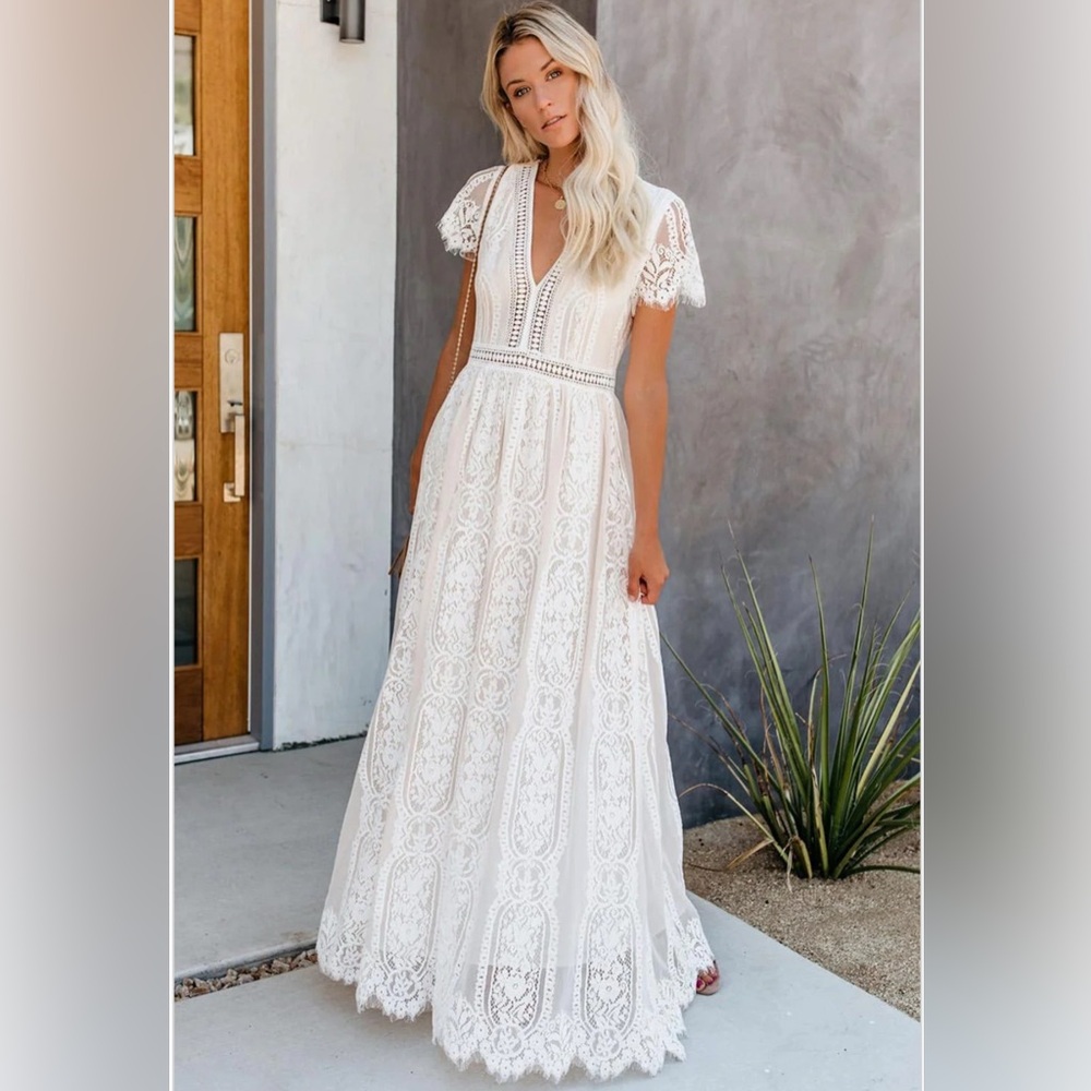 Aakaa Lace Maxi Dress Medium Fill Your Heart White Cream Blue Underlay Formal - Picture 2 of 16